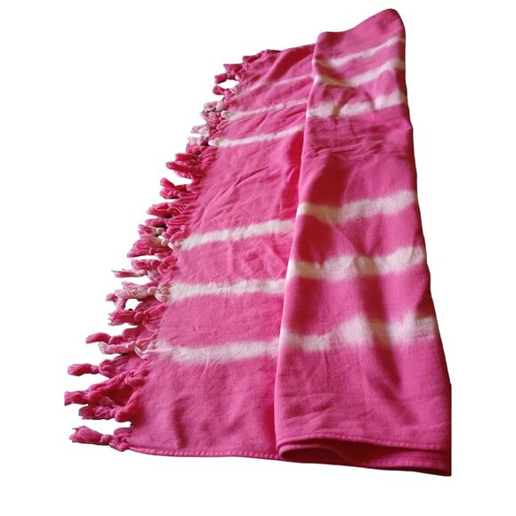 Bianca Pink Tie Dye Tassels Blanket Beach Towel 39 x 66 - Picture 1 of 7